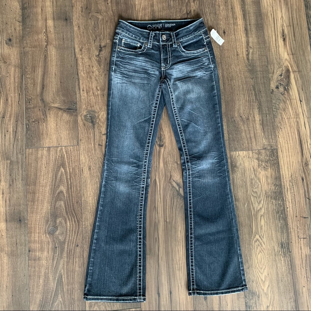 4/$65. NWT Warehouse One Contour Boot Dark Wash Ladies 25